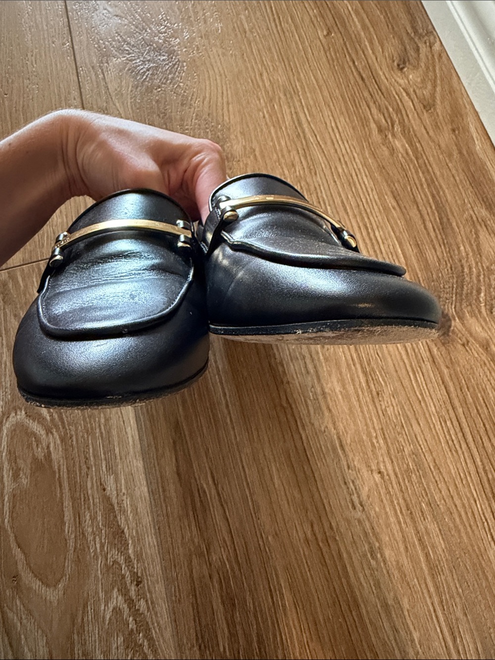 Tod's Clamp Detailed Slip-On Loafer - Picture 4 of 7